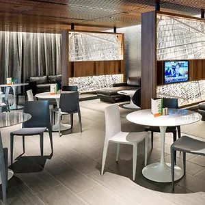 Courtyard By Marriott Long Island City/new York Manhattan View *** New York