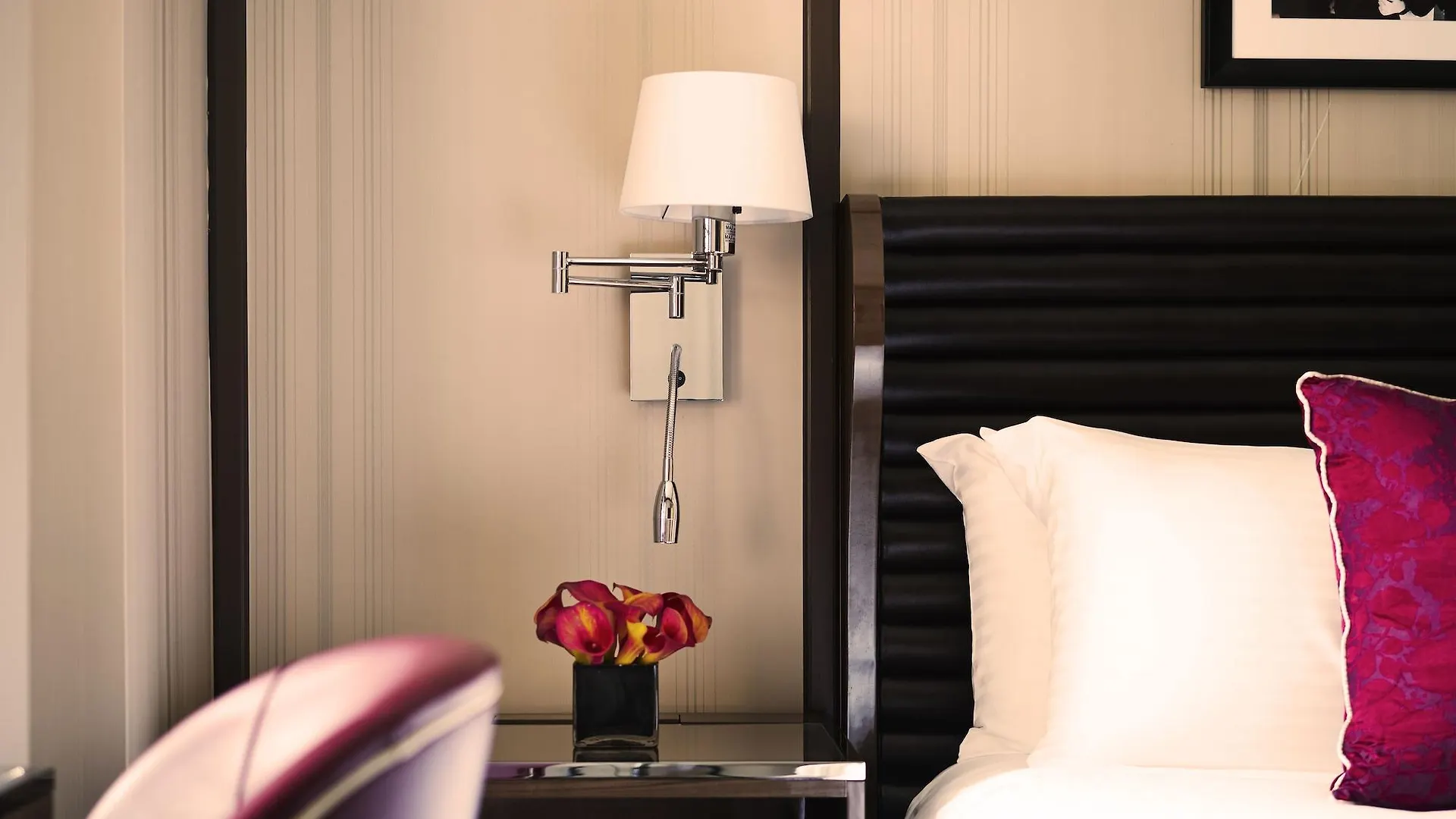 Iroquois New York Times Square Hotel