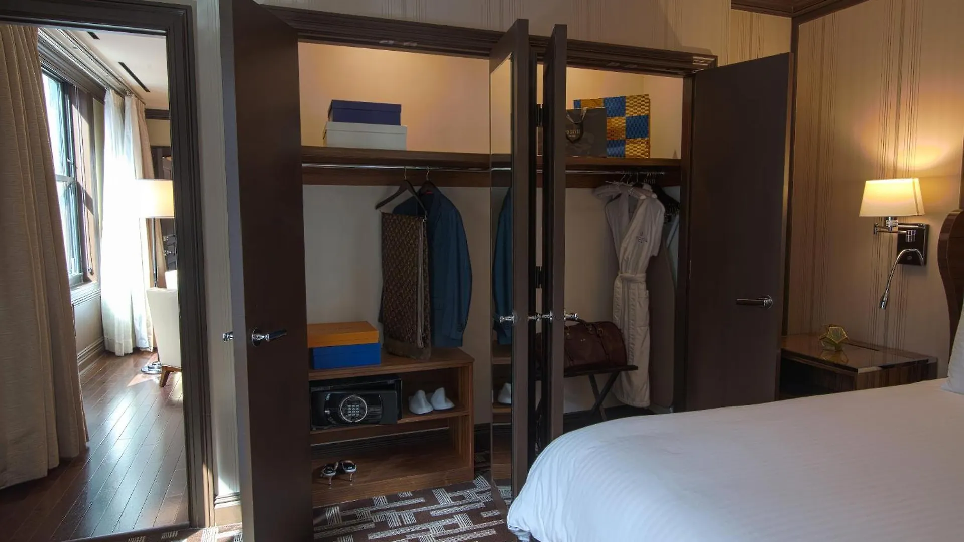 *****  Iroquois New York Times Square Hotel United States