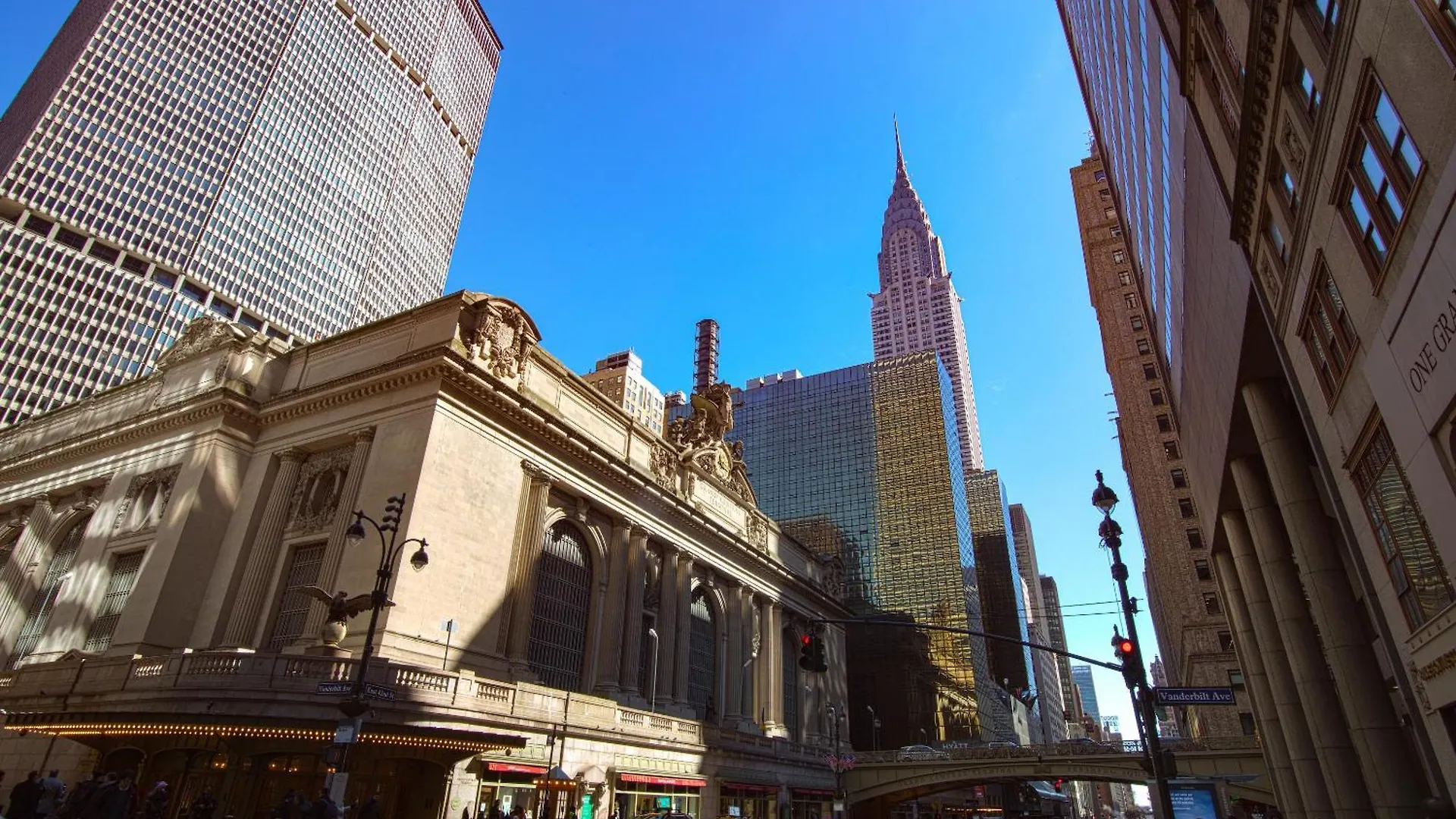 Iroquois New York Times Square Hotel