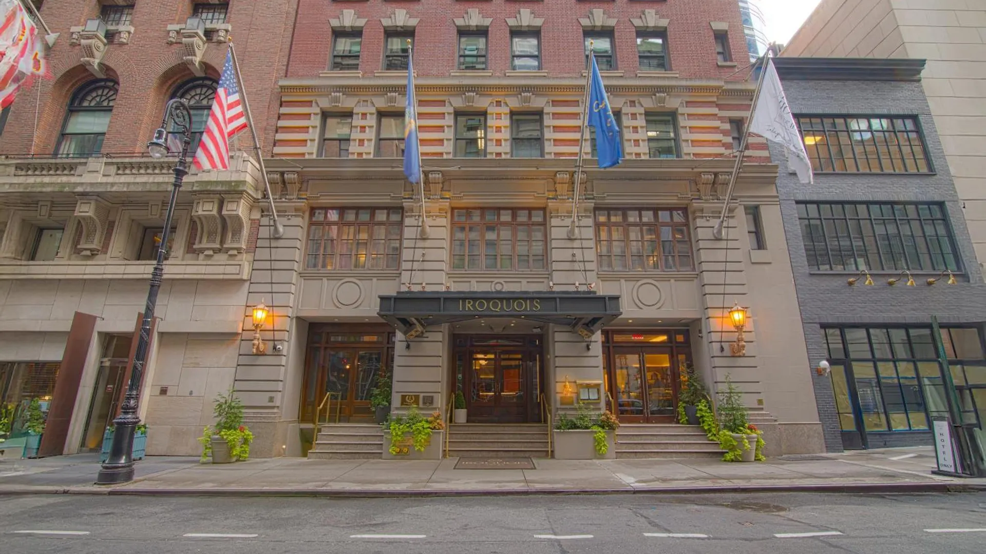 Iroquois New York Times Square Hotel United States